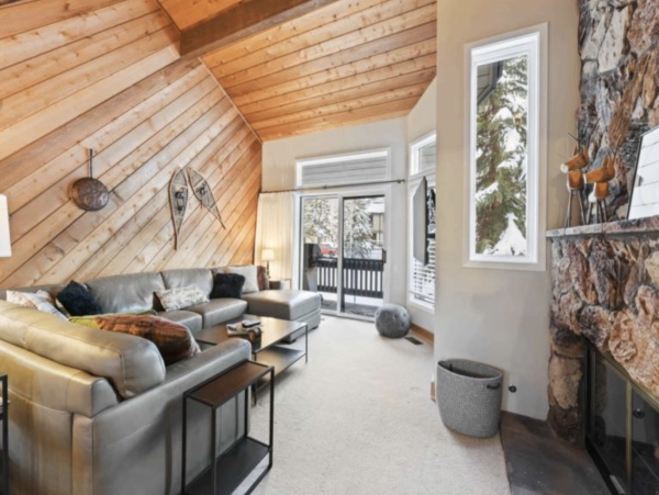 Beaver Creek Luxury Vacation Accommodation 200 Yard to Lift